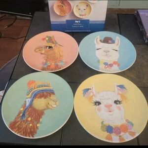Desert Llama 4 plate set Pastel Pier One NIB